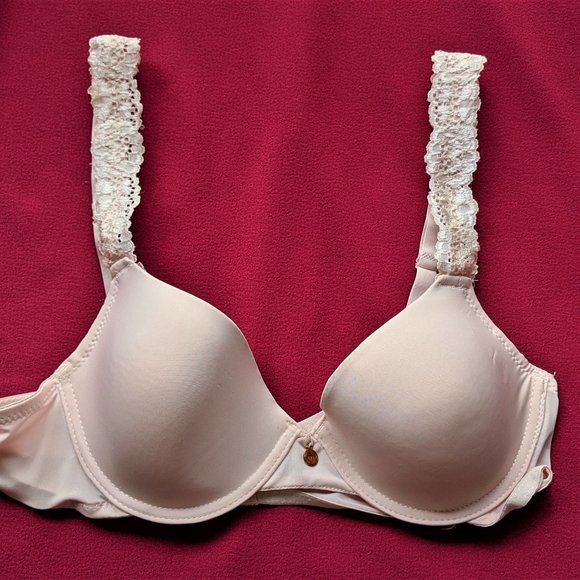 Marilyn Monroe Other - Marilyn Monroe Super Soft Lace T-Shirt Bra